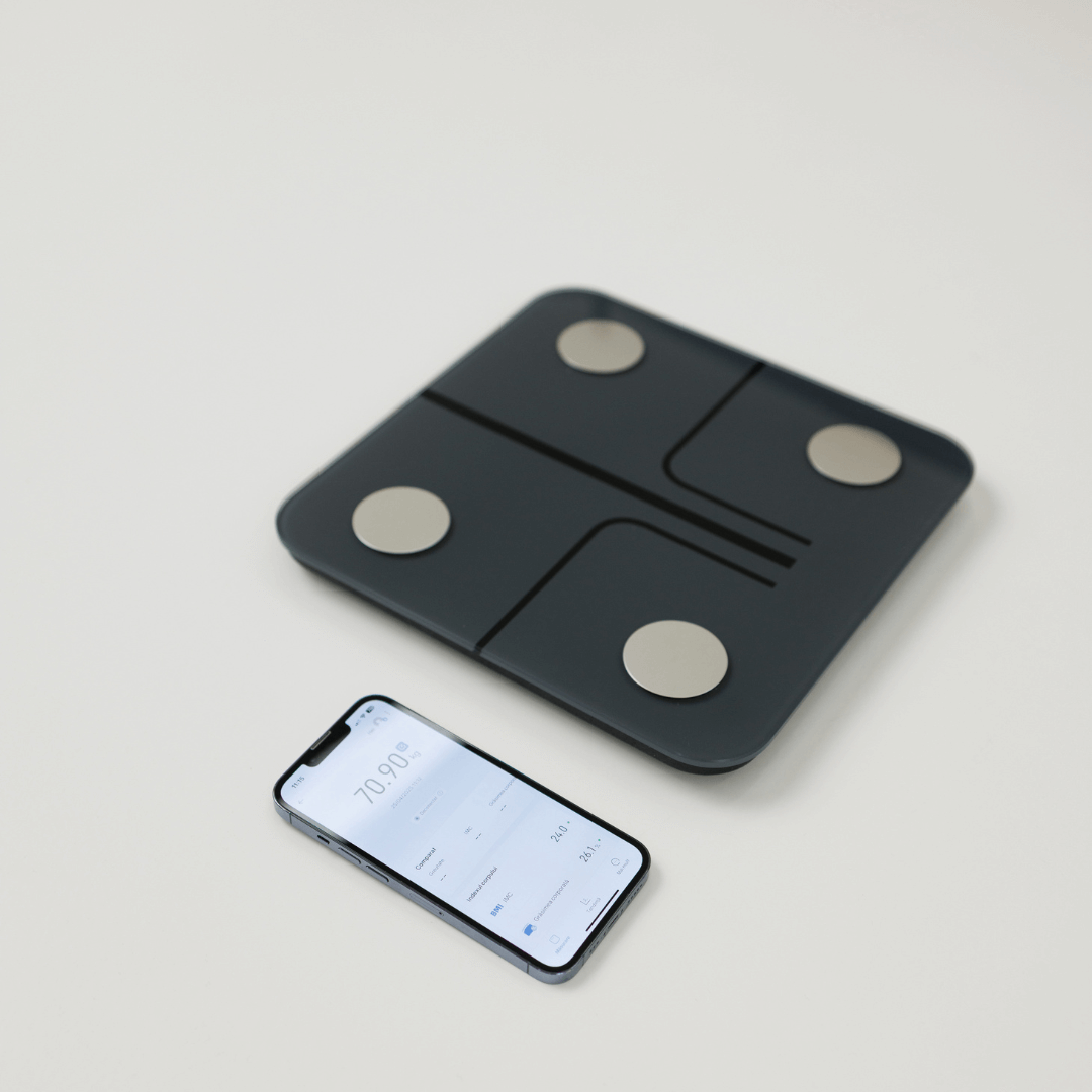 Cântar corporal inteligent Vitality Lab Smart, 14 indici corporali, 4 senzori analiză, calculator indice masă corporală, raport evoluție utilizator, număr de utilizatori nelimitat, integrare iOS/Android